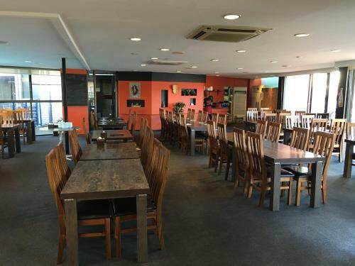 Palm Court Motor Inn