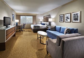 The Anza - A Calabasas Hotel