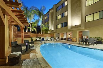 The Anza - A Calabasas Hotel