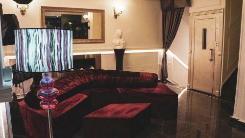 Meeting Hotel