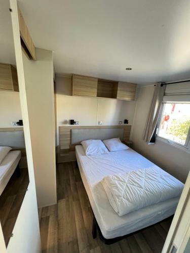 Locations Mobilhome Moderne 6/8 Personnes Dans Camping 4*
