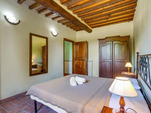 Attractive Apartment In Casole D'elsa With Swimming Pool