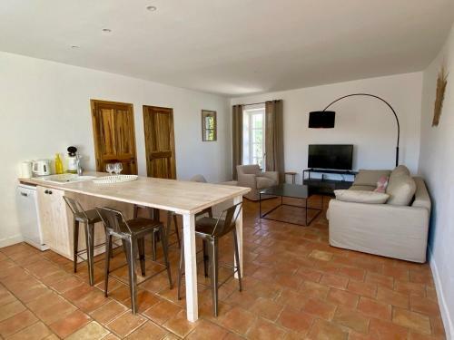 Domaine Perr�al Les G�tes