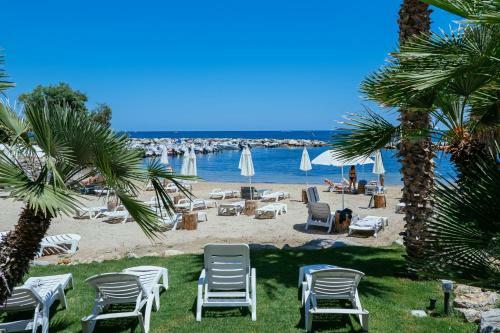 Palm Beach Club Hotel