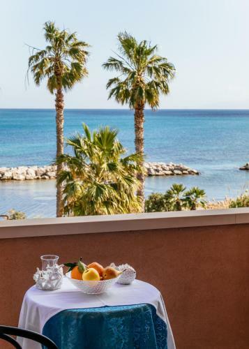 Palm Beach Club Hotel