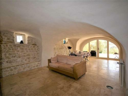 Maison Labastide-de-virac, 5 Pi�ces, 8 Personnes - Fr-1-382-183