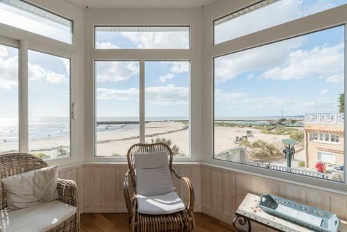 Maison De 200m Face A La Plage - La Bernerie