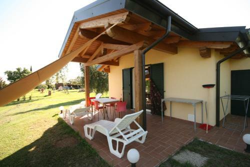 Due Casette Con Piscina