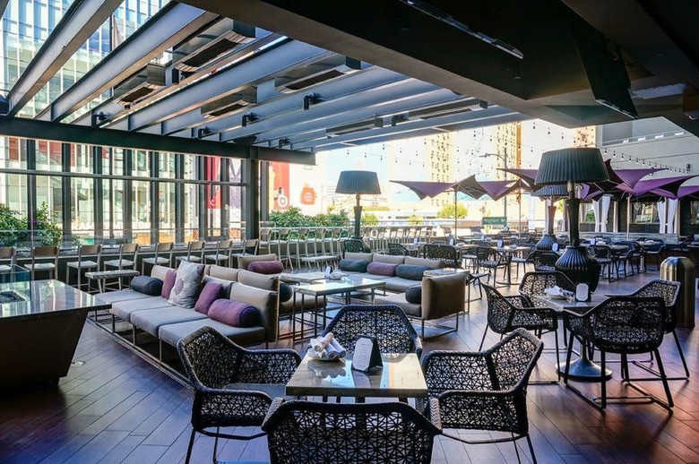 Luxe City Center Hotel