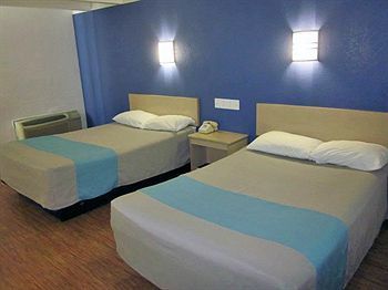 Motel 6 Kokomo