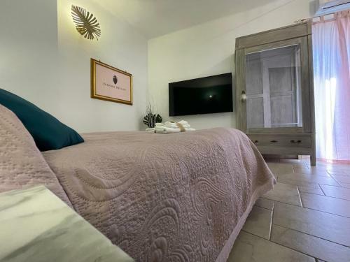 Hostal Dimora Bellini Apartment And Rooms