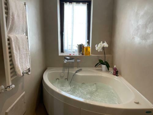 Hostal Dimora Bellini Apartment And Rooms