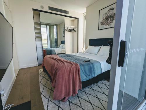 Apartamento Luxury 3-bed 2-bath, Balcony, With Pool Included, No Parties!