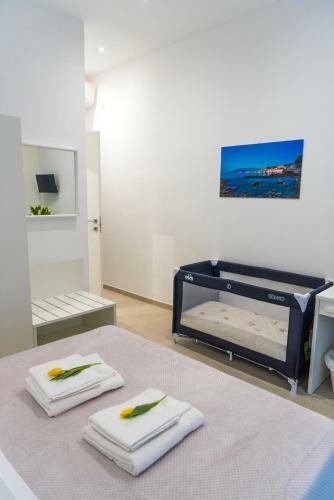 Hostal Lungomare Rooms