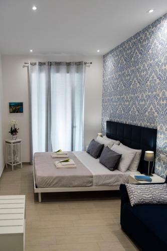 Hostal Lungomare Rooms