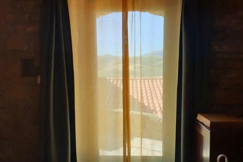 Casa Nella Roccia