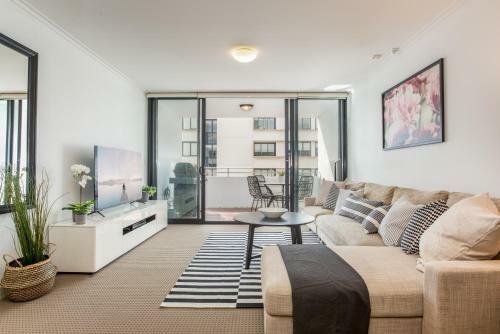 Madecomfy Executive And Stylish Inner-city Apartment