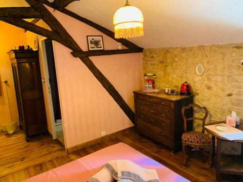 Hostal Ferme De Tayac - Charme Avec Pool