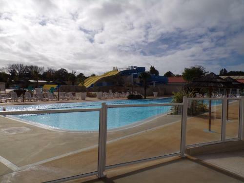 Mobile Home 64768 Tybreizh Holidays In Les Charmettes