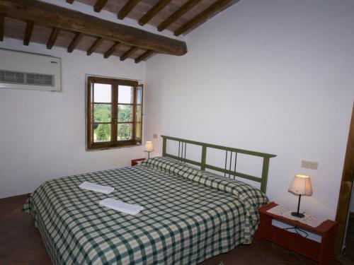 Gorgeous Farmhouse With Pool In Castelnuovo Berardenga