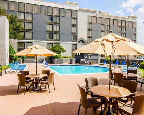 Holiday Inn Express Hotel And Suites Plano East