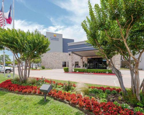 Holiday Inn Express Hotel And Suites Plano East