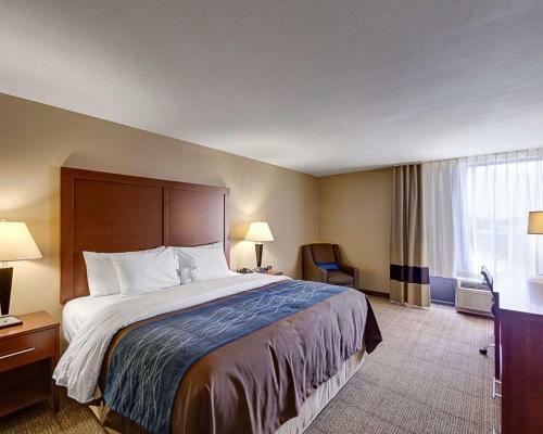 Holiday Inn Express Hotel And Suites Plano East