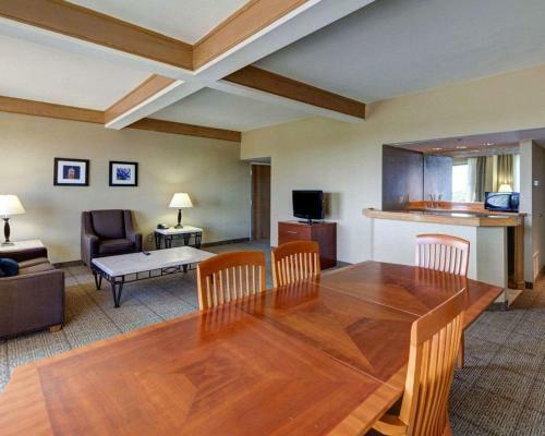Holiday Inn Express Hotel And Suites Plano East