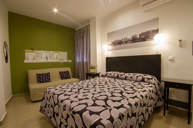Apartamentos El Templo Suites