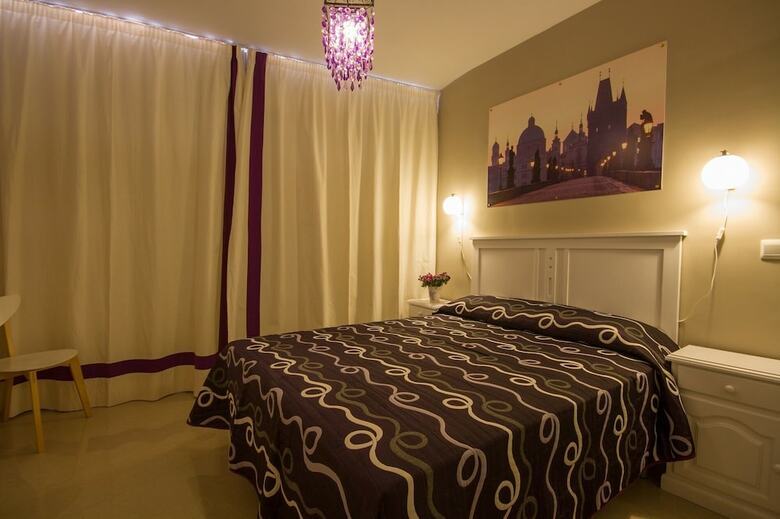 Apartamentos El Templo Suites