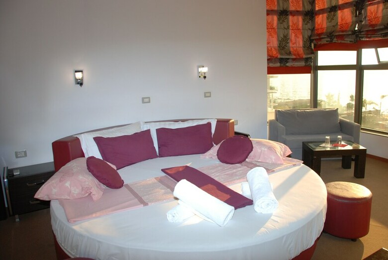 Hotel Strora