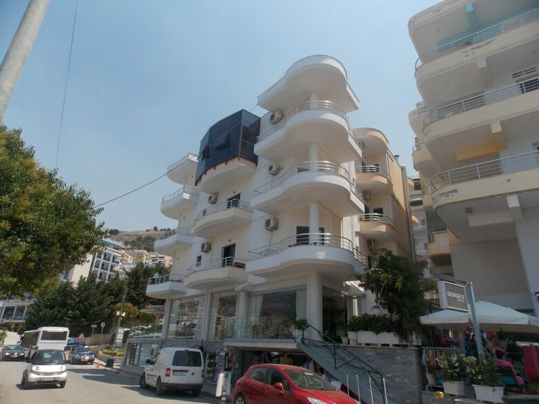 Hotel Strora