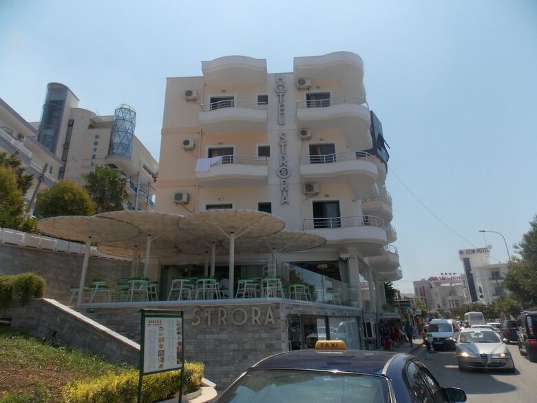 Hotel Strora