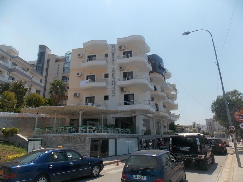 Hotel Strora