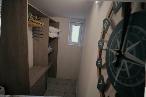 The Good Luc : � 150 M de La Mer Place de Parking