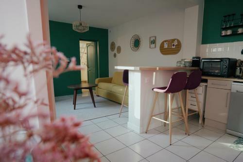 The Good Luc : � 150 M de La Mer Place de Parking