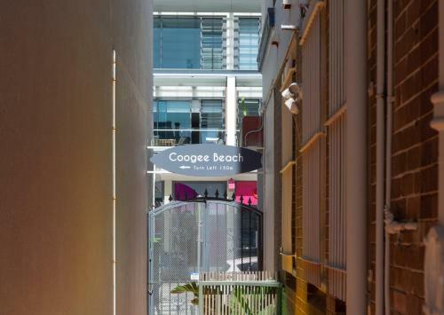 Madecomfy Classic Coogee 2 Bedroom Beachside Apartment
