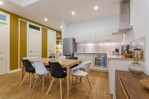 Apartamento Suite Les Remparts - Plein Centre - 75m2