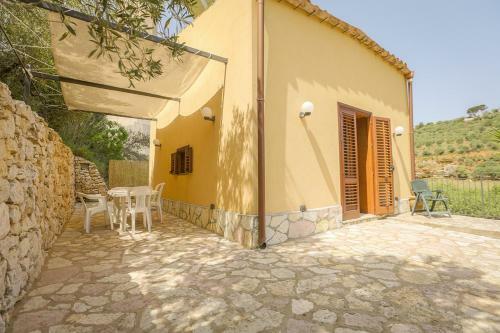 Holiday Home Enrico Casa Olea