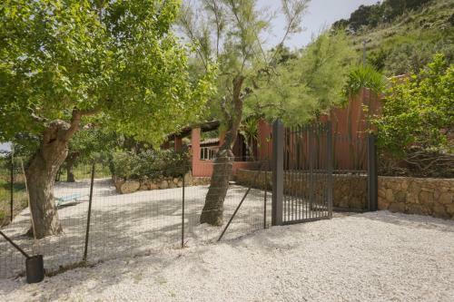 Holiday Home Enrico Casa Olea