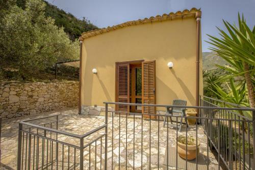 Holiday Home Enrico Casa Olea