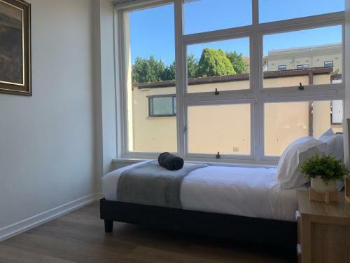 The Chilterns 3 Bdrm Apartment W Parking