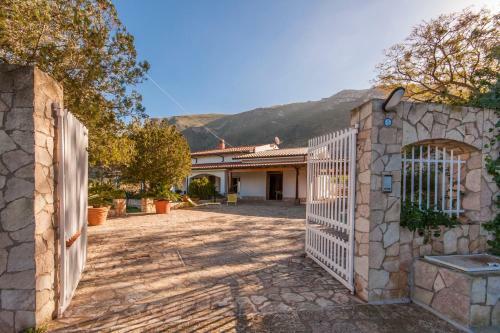 Villa Cycas Costamante