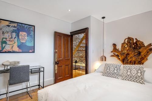 Luxury Terrace Home On Hyde Park / Darlinghurst