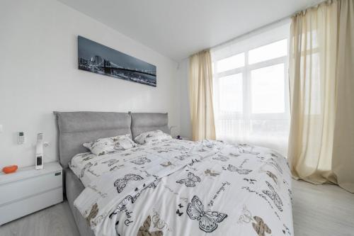 Lovely Ultra Modern 3 Bedroom Luxury Apartment.