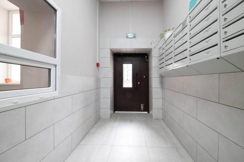 Lovely Ultra Modern 3 Bedroom Luxury Apartment.
