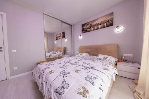Lovely Ultra Modern 3 Bedroom Luxury Apartment.