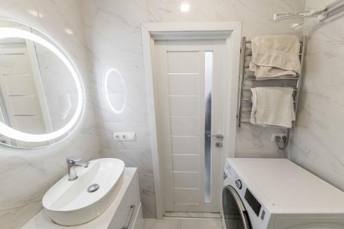 Lovely Ultra Modern 3 Bedroom Luxury Apartment.