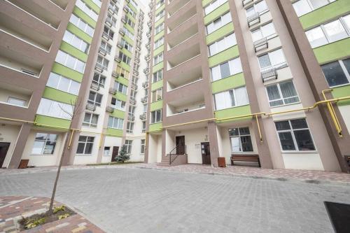 Lovely Ultra Modern 3 Bedroom Luxury Apartment.
