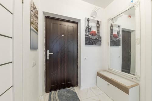 Lovely Ultra Modern 3 Bedroom Luxury Apartment.